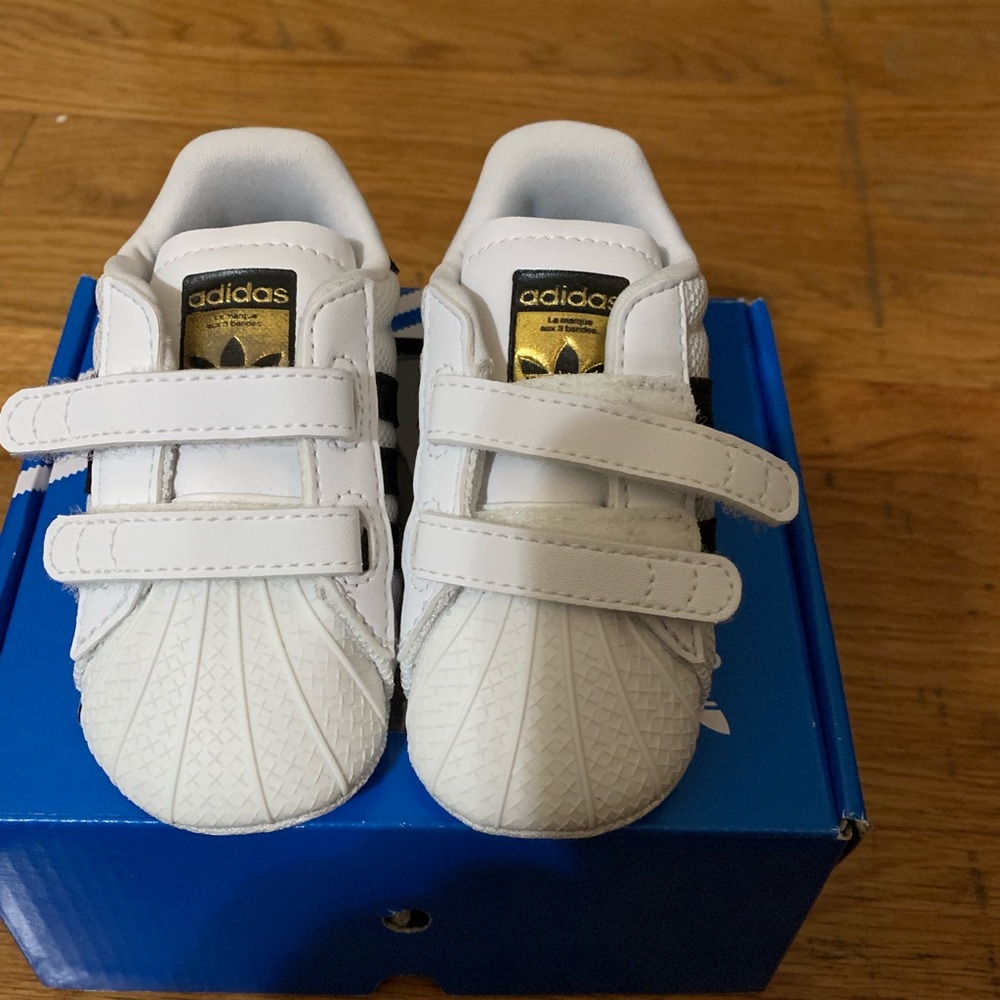 Adidas SUPERSTAR shell toes ( Crib Sneakers)